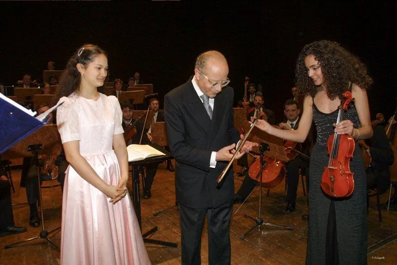 2001 - Edizione VIII